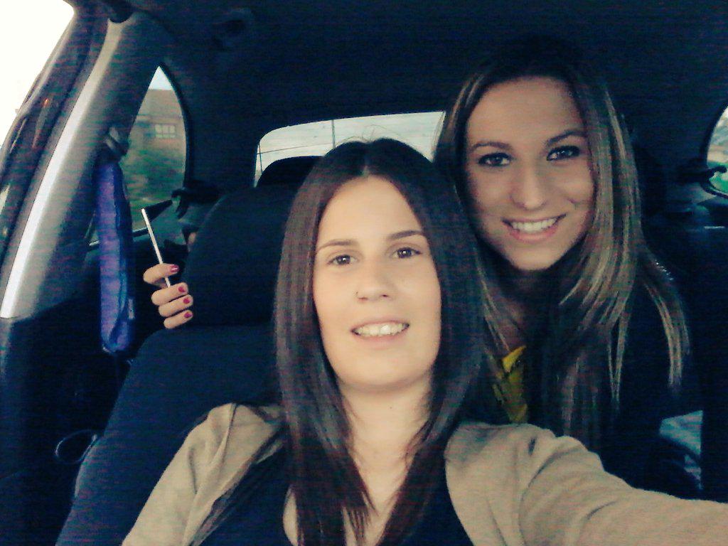 MariaViilla's tweet photo. Pre pre pre preparados! @Caarolina_mg @MarionietoRuiz http://t.co/VS3j6MmhPW