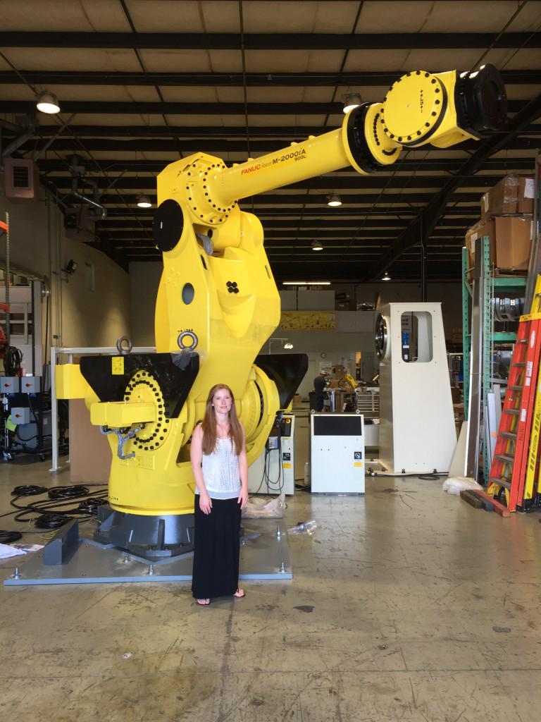 wvco's tweet image. Everyone, meet M2000iA, @FANUCAmerica&apos;s largest robot on the N. American market!  bit.ly/1PdkBZl #Robotics