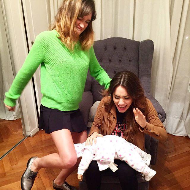 mery_delcerro's tweet photo. Simulacro de como van a cuidar las tias @laliespositoo @candelivetrano a MILA AJAJAJAJ ! http://t.co/iw4ChT0vjW http://t.co/aeZR3zgWFt