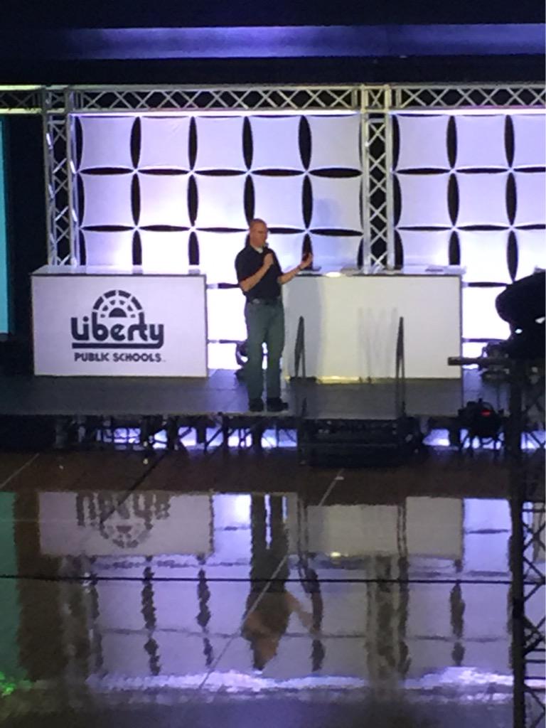 JulieGawerecki's tweet photo. Time for the main man to speak! #lpsconvocation15 http://t.co/G0Y2bqdUEk
