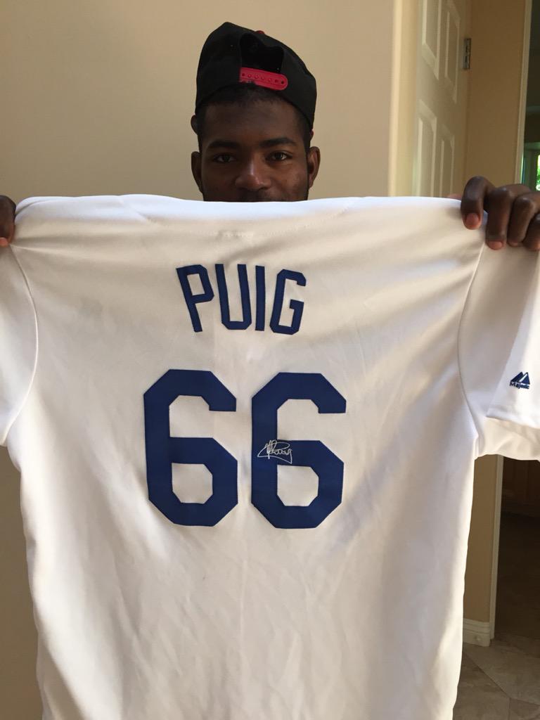 Yasiel Puig tweet media