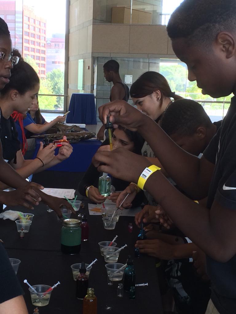 _emhamilton's tweet photo. Come make mini lava lamps with @PAFAcademy at @phillySTAMPpass! http://t.co/MFJOEztZyt