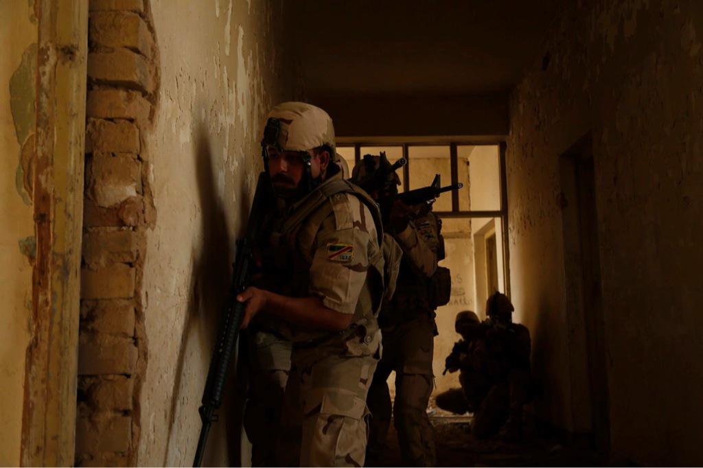 تدريبات الجيش العراقي الجديده على يد المستشارين الامريكان  - صفحة 2 CMZQgitWIAE2Ao2