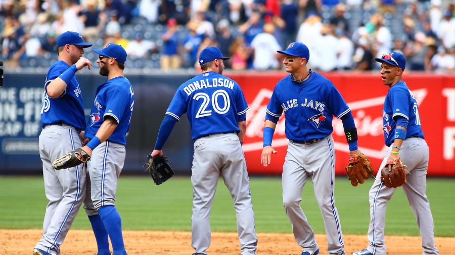VICESports's tweet photo. A Guide to Jumping on the Blue Jays' Bandwagon: http://t.co/qwys74fNYL http://t.co/f0c0GE1q0h