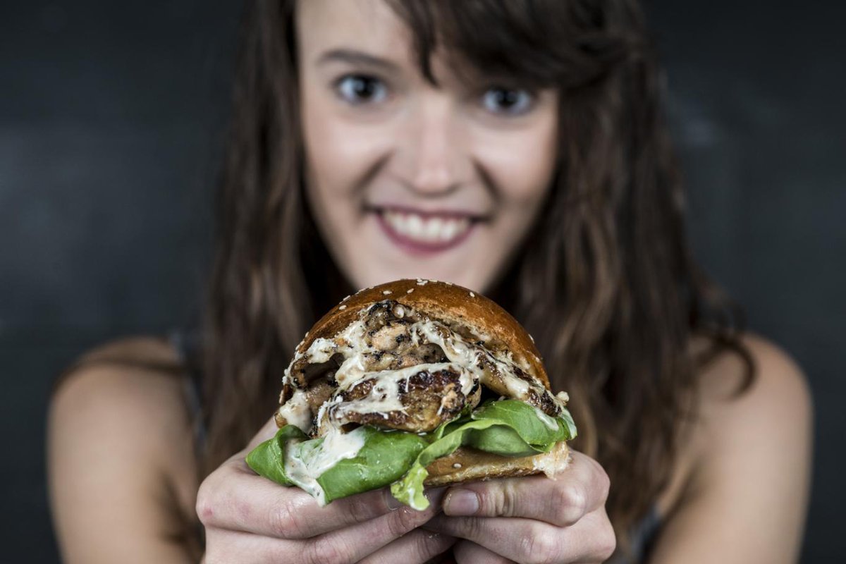 QuiqeeTeam's tweet photo. London's best street food dishes http://t.co/653b5iZuA0 Go with an empty stomach! #foodies #London http://t.co/cxNkb0xiQ4