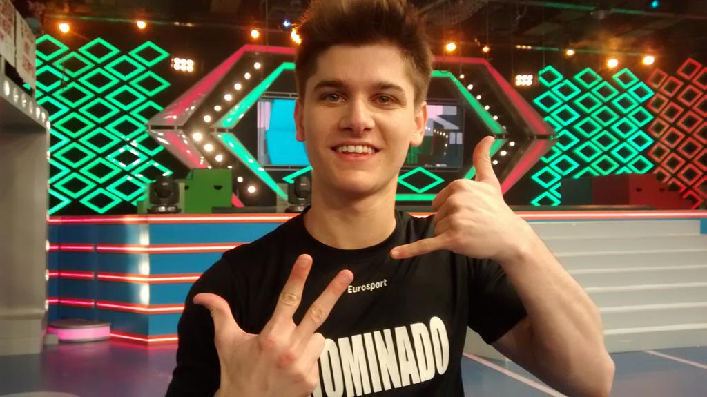 combatearg's tweet image. Si querés que Rama siga en Combate mandá VOT 3 AL 2211