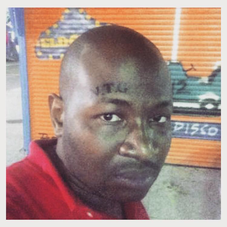 djtwistaRunemup's tweet photo. I need to smoke shit hurts 😓 #LongLiveSi ®® Billionaire #WavePaver http://t.co/ApgonmvvYH