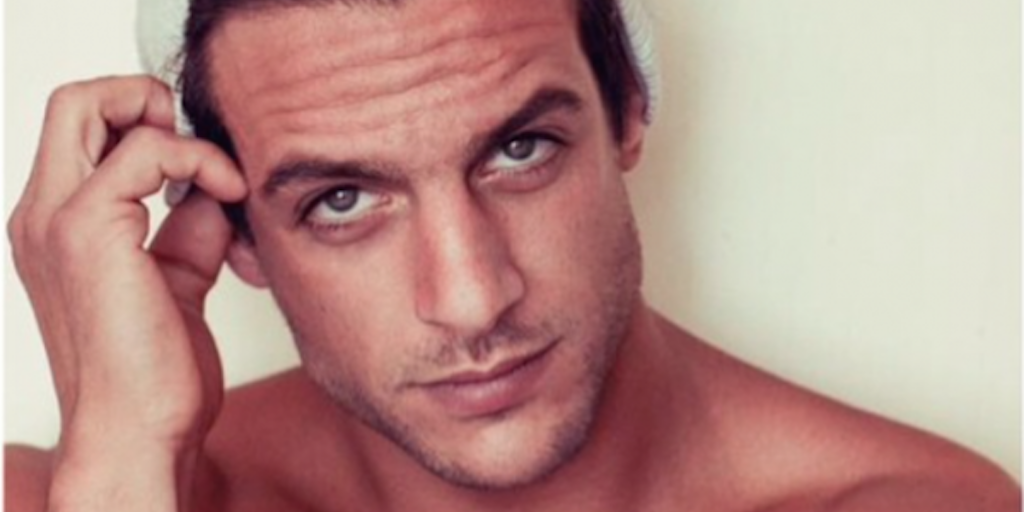 outmagazine's tweet image. How do you calculate one's true worth when it's all based on surface features? bit.ly/1gI0Fm2