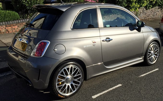 abarthuk's tweet photo. Loving the sun gleaming off the car! 😎 #abarth #595 #monza #recordgrey #myabarth #AbarthLife (via @DimmyV) http://t.co/X5Qg1SlEml