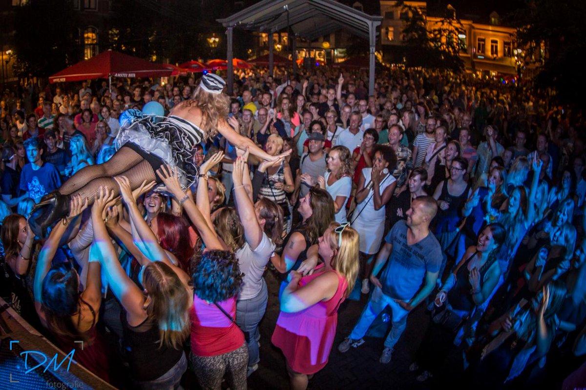 DwayneMaikel's tweet image. Stratenfestival Zwolle! @wimpbnevents @hansstroeve @deBotterstee meer foto's op: dmfotografiezwolle.nl/vrij-werk/stra…