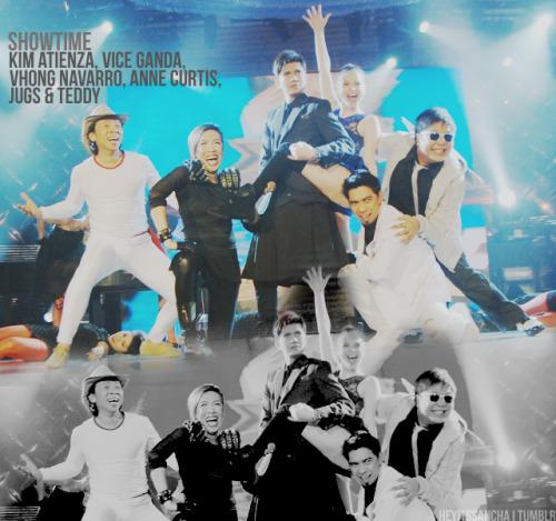 ViceIonOFC's tweet image. 1st pic: Ito lang sila dati. 

2nd pic: Ito na sila ngayon. #NeverEndingFUN

#ShowtimeSampleSabado