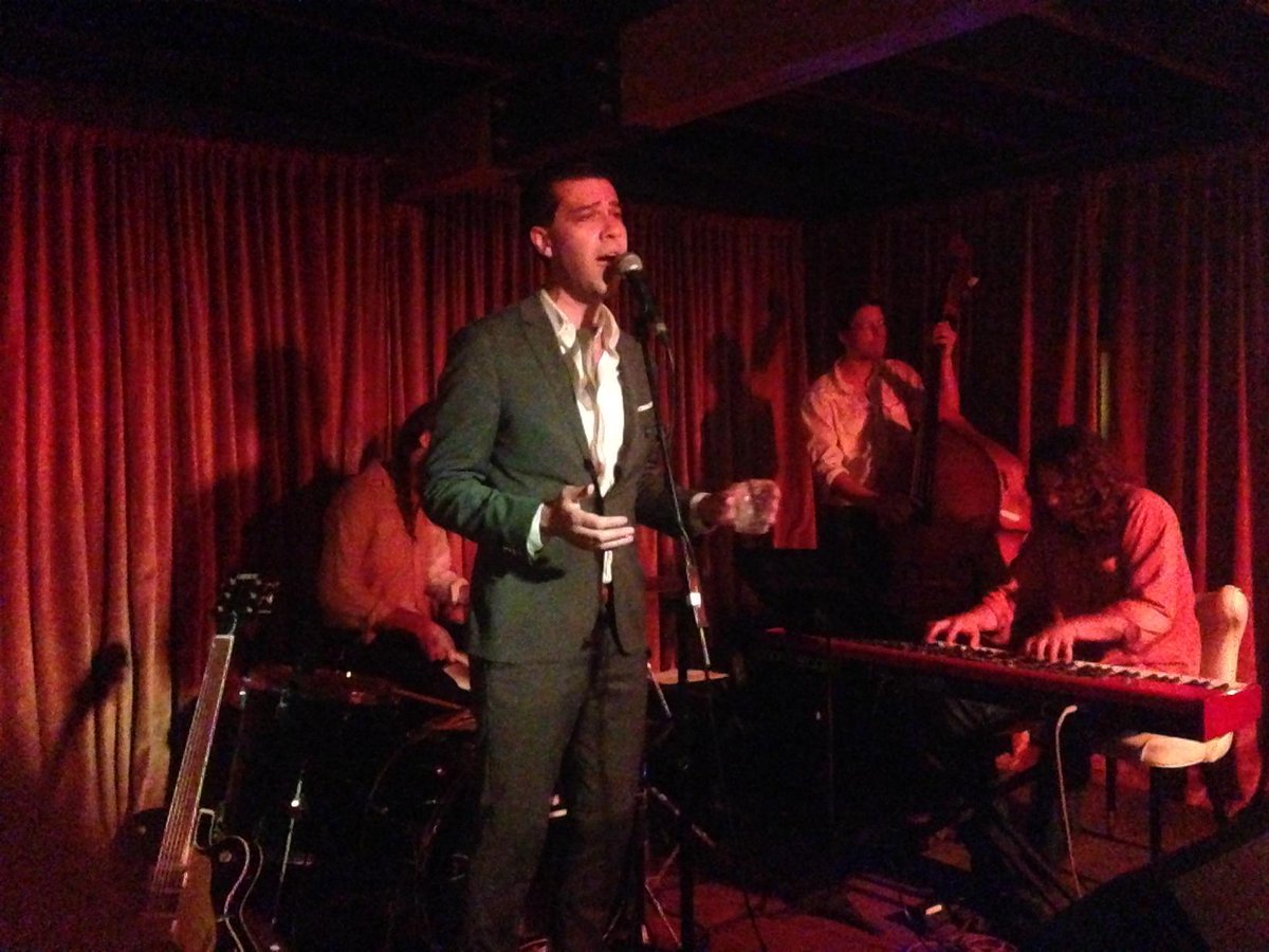 ListentoAir's tweet image. Swinging at @StayGoldAustin for @projectatx6 drinking @TitosVodka #collins Cheers y'all