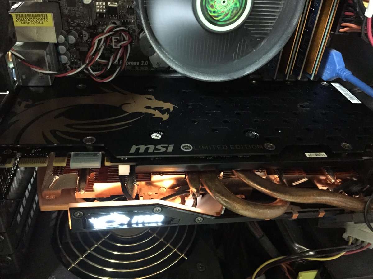 Noppo Auf Twitter グラボが光るってかっこいい しかも静か ｆｐｓも300くらいｕｐしたｗめっちゃあたる Msi Gtx970 Goldedtion Limited Http T Co 4jvlcsari8