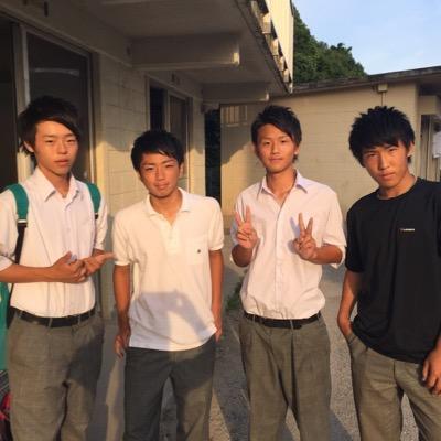 izimo_ssp's tweet photo. この改造車の糞餓鬼が、警察に通報しましたとお褒めの言葉を受けました。
なんとナンバープレートもつけないで走行してる違法改造グループ。
プライバシーの侵害だと。自分で宣伝して自分で通報とか、頭おかしいチンピラ。 http://t.co/VpUct4b70g