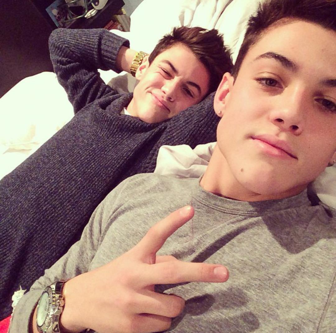 Aight, goodnight from the twin and I.