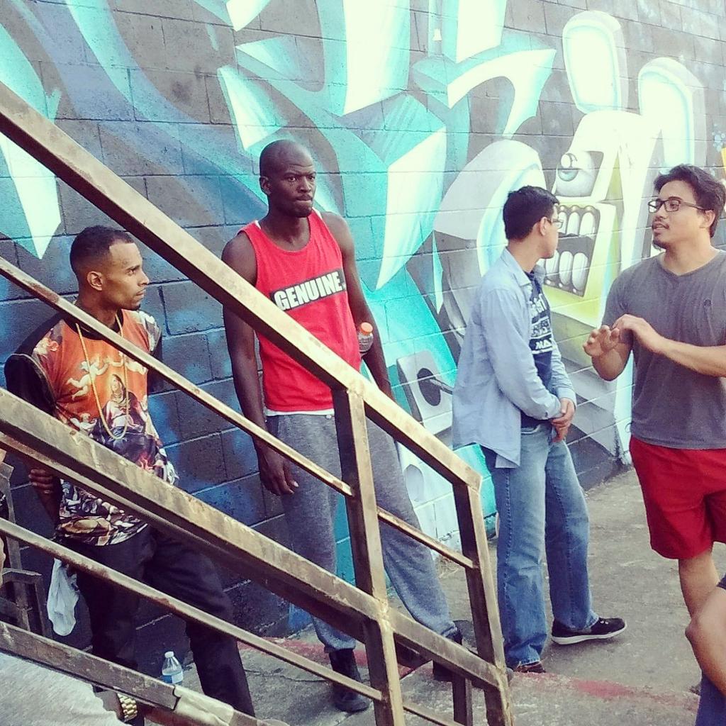PicassoLives's tweet photo. #OnSetLife #Dreamsville #NewHoustonHitCrimeTvShow #HoustonsVeryOwn #OvoGang #ForeignLanguagesOnTheWay http://t.co/xZHC3ilXSw