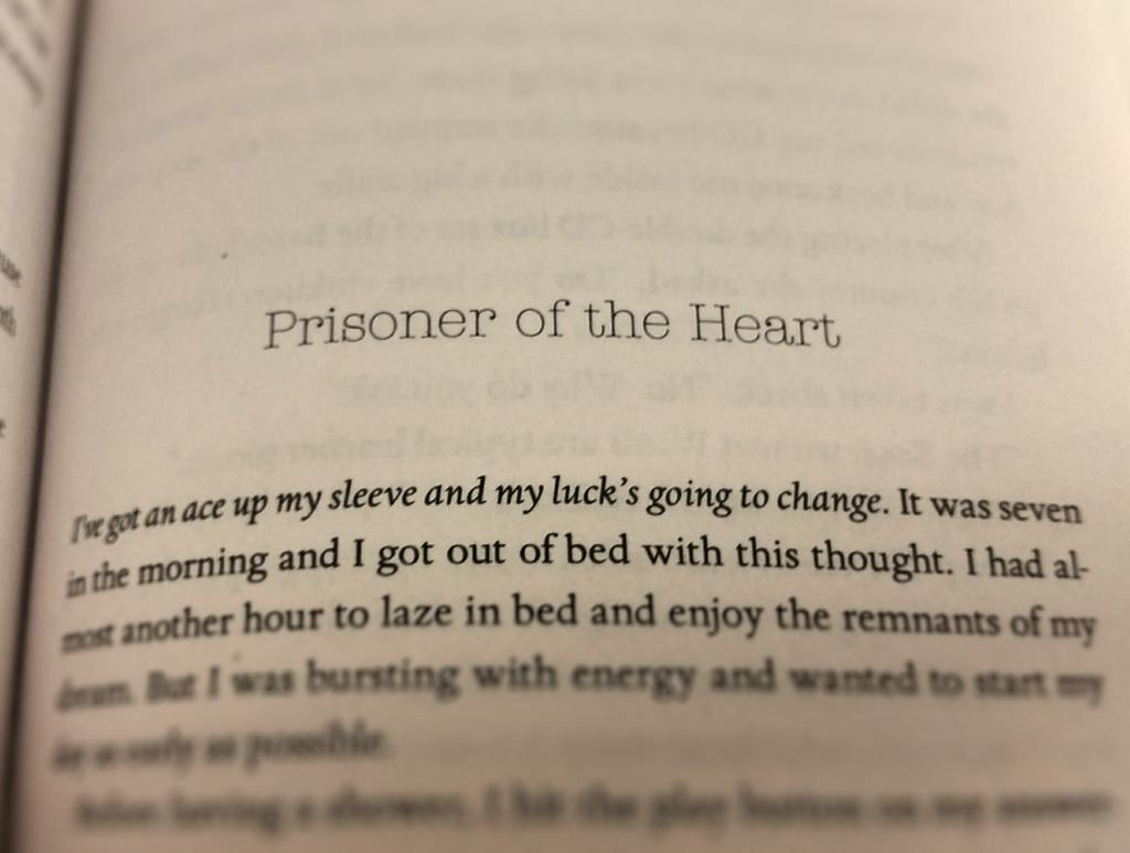 Kat_Wilde's tweet photo. I'm sorry, but did @BrandonFlowers randomly write the beginning of this chapter in the middle of this book?? http://t.co/BXTsSWtJ95