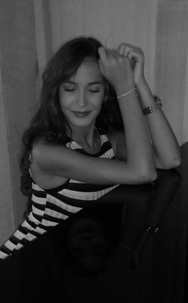 rosirivera9's tweet photo. #Aniversario #Regalos #CenitaEnLaMafia 
Mañana más y mejor...
#ALasBuenasNoches ❤❤ http://t.co/tqvspokwzb