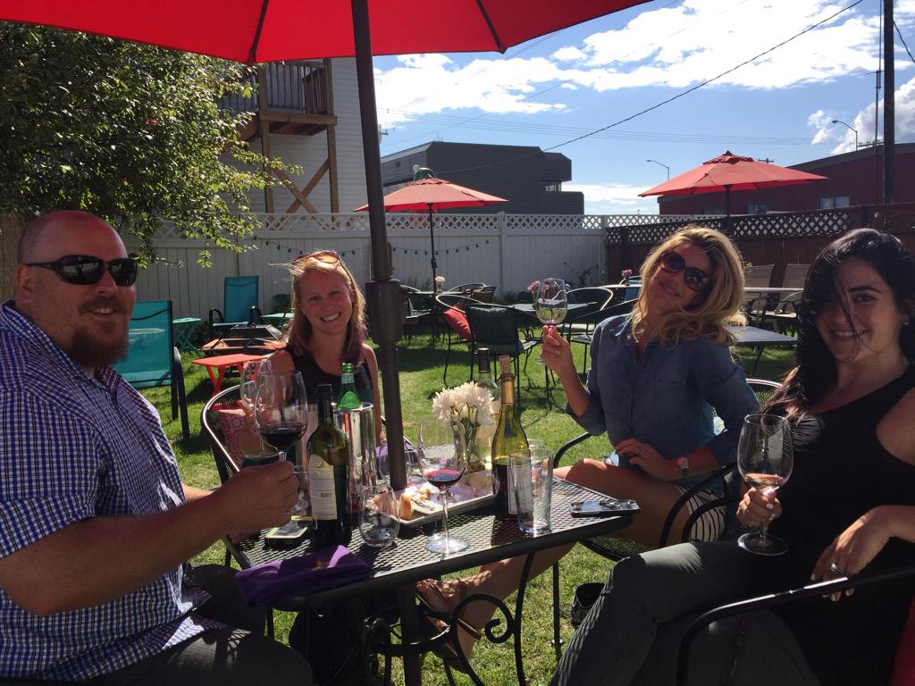 GrapeTap's tweet photo. Happy Hour @GrapeTap ! So gorgeous outside! #grapetaplunch http://t.co/O7tqiwF8LI