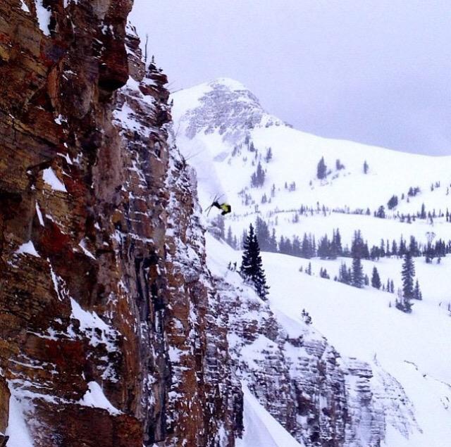 Our boy @JulianCarr showing us how to front flip proper! PC: @scottyvermerris