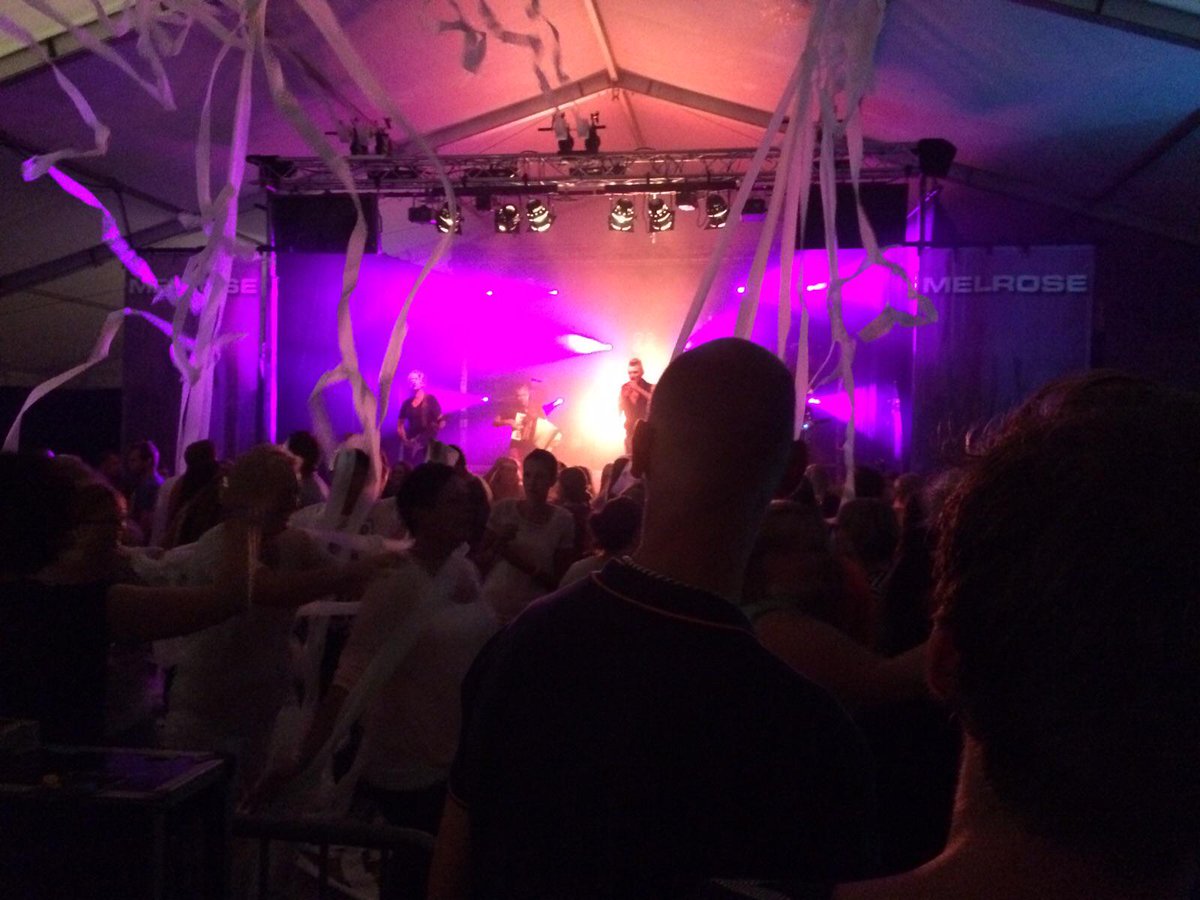 Dat was de vrijdag! Ouderwets knallen met <a href="/melroseontour/">Melrose</a> &amp; <a href="/DjGertPostma/">Gert Postma</a>. Op naar morgen..eh..straks.. #wapserfeest