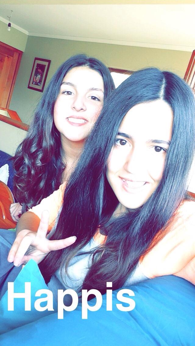 _Instafer_'s tweet photo. ๐ธ#DolanFandomIsBeautiful ๐ธ#DolanGirlsAreBeautiful @EthanDolan @GraysonDolan I love you guys ๐๐ Selfie with me friend http://t.co/T8Ls7yzfWj