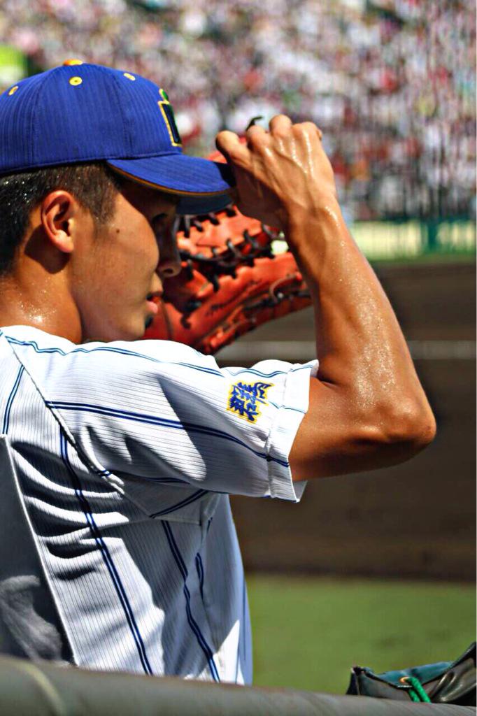 ℳ 腕の血管と汗 かっこいい 最高 腕フェチやからたまらん 健大高崎 春日くん 次も期待 Http T Co 03lgeym9jg Twitter