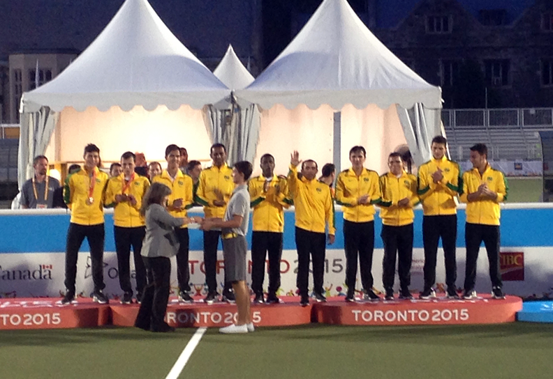 SophieKiwala's tweet photo. Honoured to present GOLD medals to #Brasil #ParapanAm 5-a-side 'futbol' 2nd ARG 3rd MEX @fuchoparaciegos @cpboficial http://t.co/nBy9ixXOYo