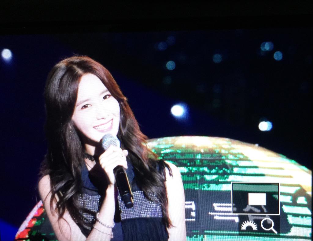 [PIC][14-08-2015]Hình ảnh mới nhất từ "2015 DMZ Peace Concert" của SNSD và MC YoonA  CMaTPDOUEAAGKy1