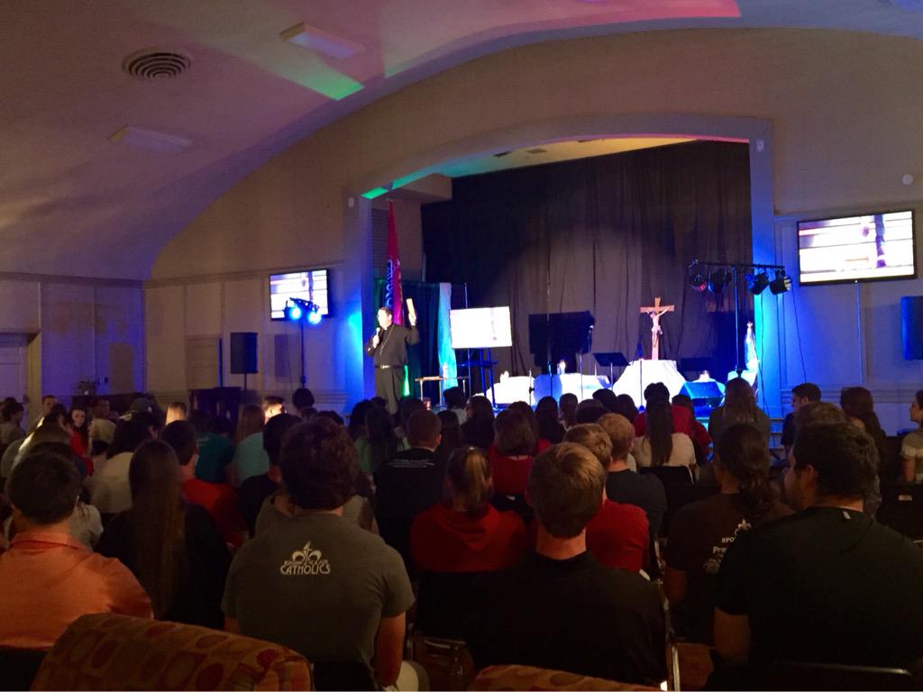 Greg&Lizzy tweet media