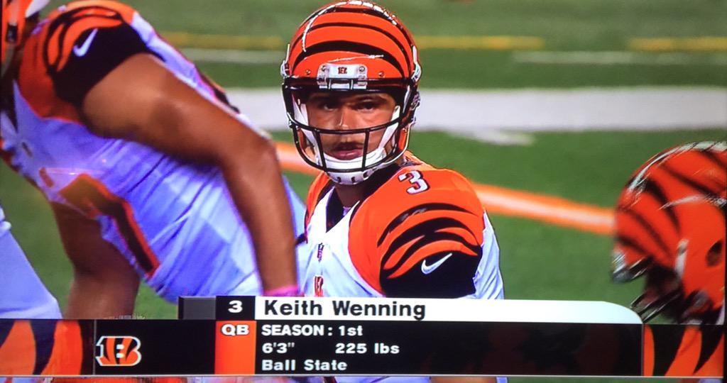 3rdDownChirp's tweet photo. .@Wenning10 steps onto the field and completes his first pass with the @Bengals! #EarnItToday #ChirpChirp http://t.co/s4U5VhITan