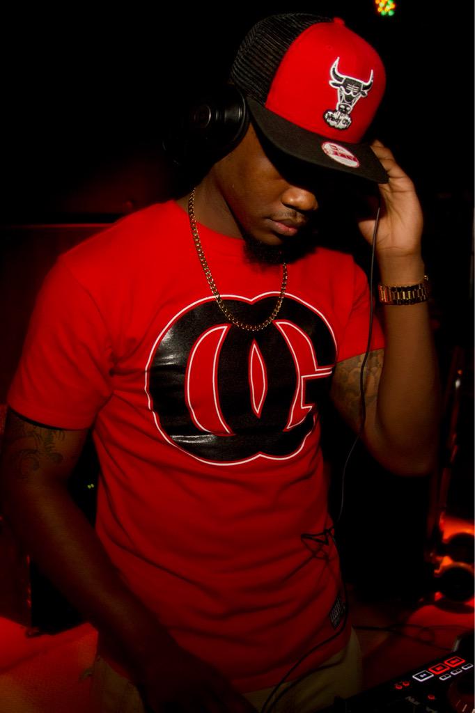 _DJSweatt's tweet photo. #DJSWEATT πβπΎπππ·π₯ PhotoCreds: @KrisDutneyRK http://t.co/nmnyNJTFMO