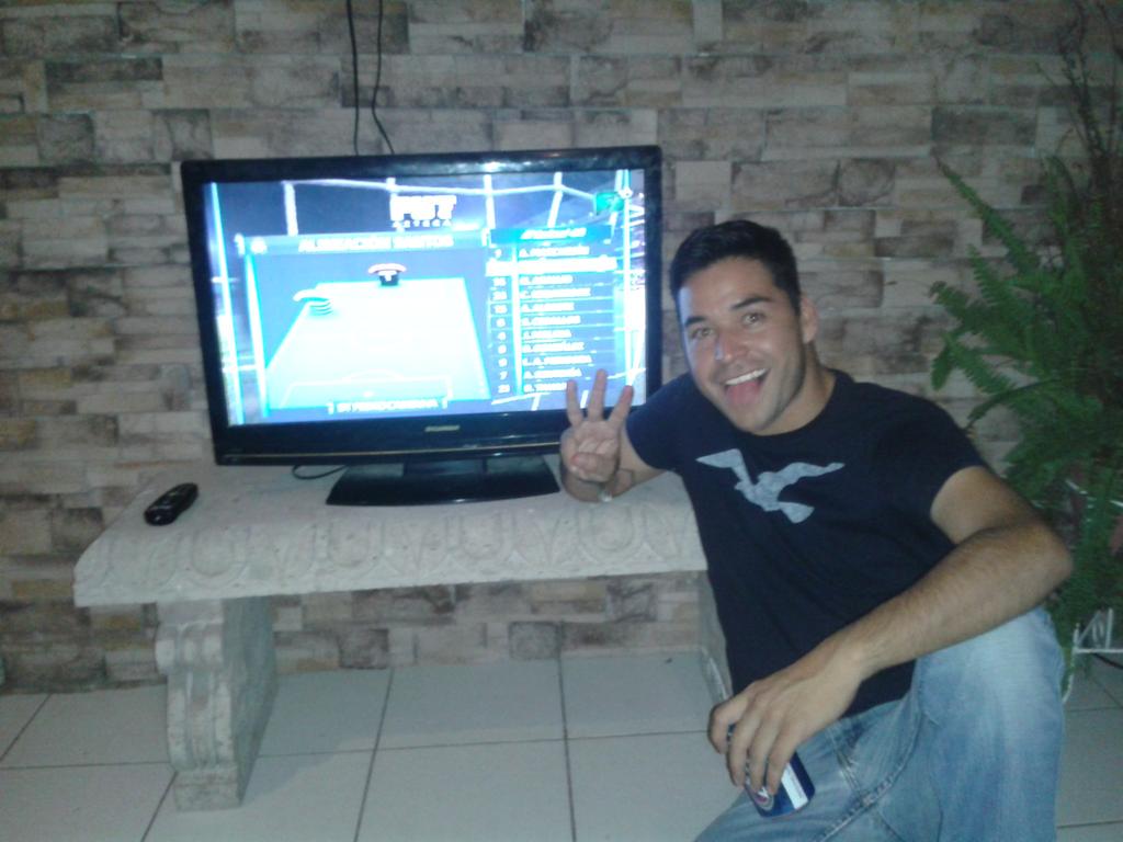 EsSPECtrOsoL's tweet photo. @futaztecadep #ViernesBotanero  saludos desde chihuahua warrior http://t.co/QEkjm6cnff