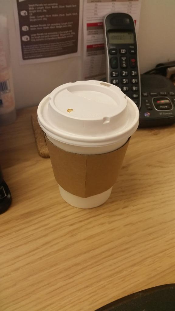 giftshopwarwick's tweet photo. @BakehouseSwanSt and relax @MonsoonEstates #coffee #firstcoffeeofday http://t.co/1zl4hlRQ22