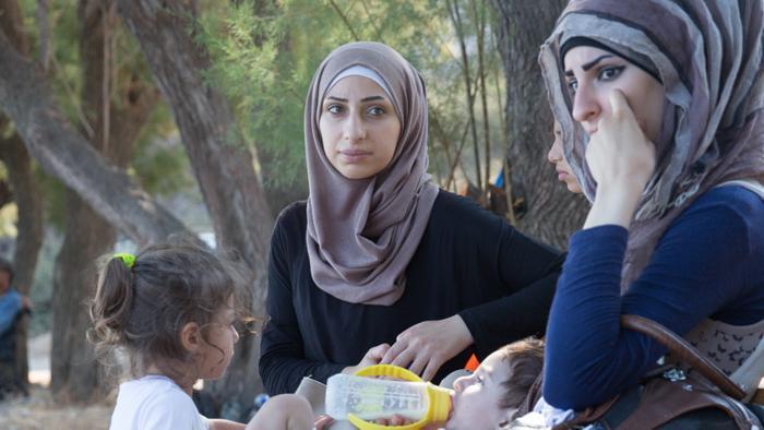 LaStampa's tweet photo. "Fuggiamo perché la Siria non esiste più". Viaggio fra i profughi in Grecia http://t.co/uOaHBC8IpA @mariocalabresi http://t.co/279VAs6VsC