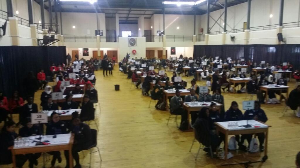 helenzille's tweet image. The contestants from 35 schools line up for the Spine Road Accounting Olympiad. What a great initiative.