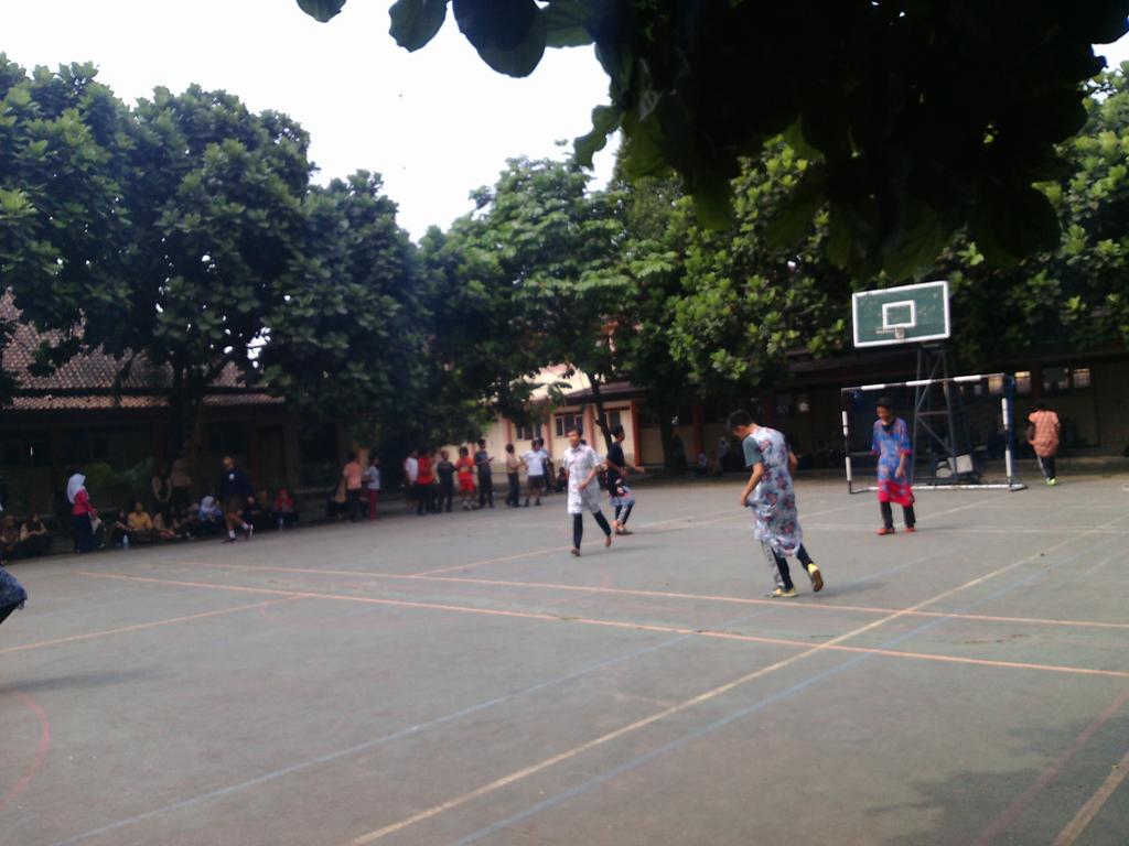 Terimakasih atas partisipasinya, kawan!:D