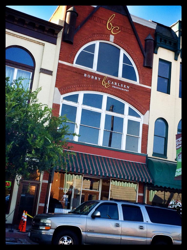 bobbycarlsen's tweet photo. The signs were installed today! http://t.co/vH50nQM1Es