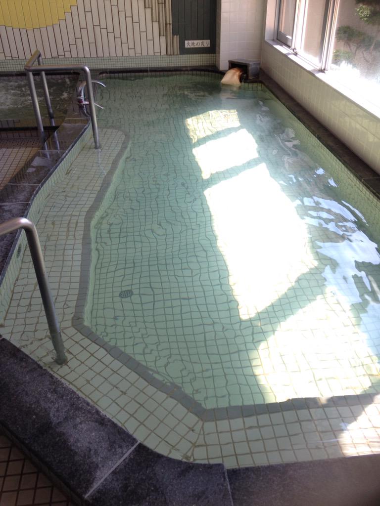 T 訓子府温泉保養センター 老人ホームの向かいにある源泉50度の湯 単純泉が続いたので透明な湯でも成分がよく感じられる 源泉は冷ましても42度以上あり いるのは年配者のみ Http T Co Tn3inc4apn Twitter