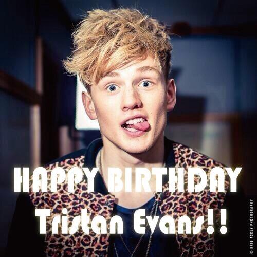 HAPPY BIRTHDAY 
Tristan Evans!!
8/15          