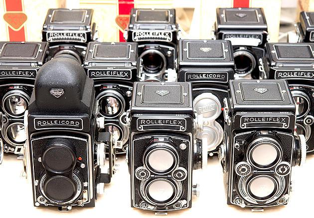 TLRgraphy's tweet image. 72 Models of Rollei TLR Camera tlrgraphy.com/2015/08/15/72-…