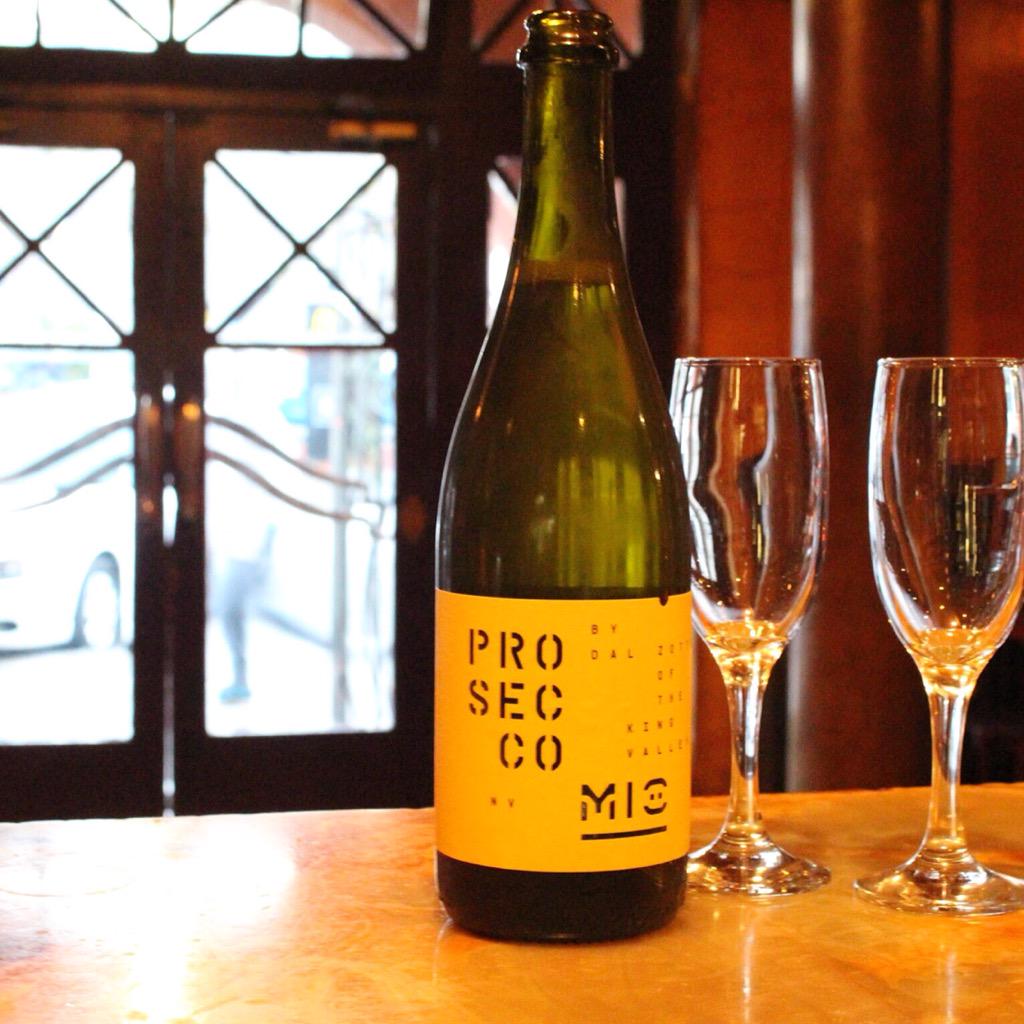 #Saturdays are for #prosecco aren't they <a href="/dalzottowines/">Dal Zotto Wines</a>?
We think so!
#StKilda #bar #wine #restaurant