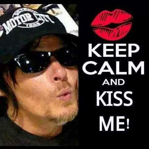 NinaKat0909's tweet photo. @wwwbigbaldhead http://t.co/kaHCQ5IECb