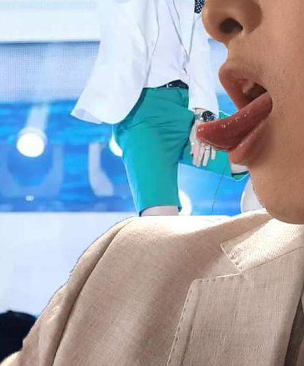 YeWookVN's tweet photo. Sorry but It hits me in panic !!!!!!!!! (ノಥДಥ)ノ︵┻━┻・/
( cr: 종망 - retouch: cinappo) #yewook #myfuckingOTP #MaxPanic http://t.co/JI7YiLOXGs