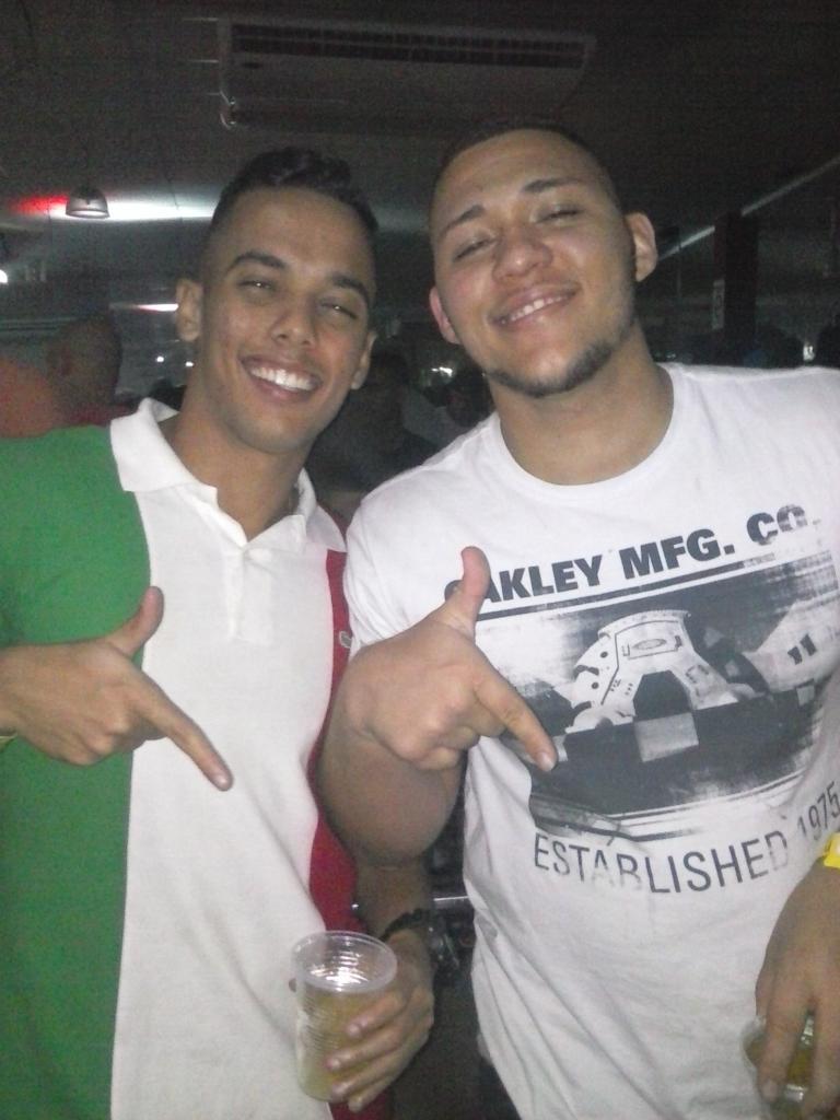 Patrick_P_T_K's tweet photo. Nós não presta msm só se envolve quem quiser #éo7 http://t.co/9i9BHtThqx