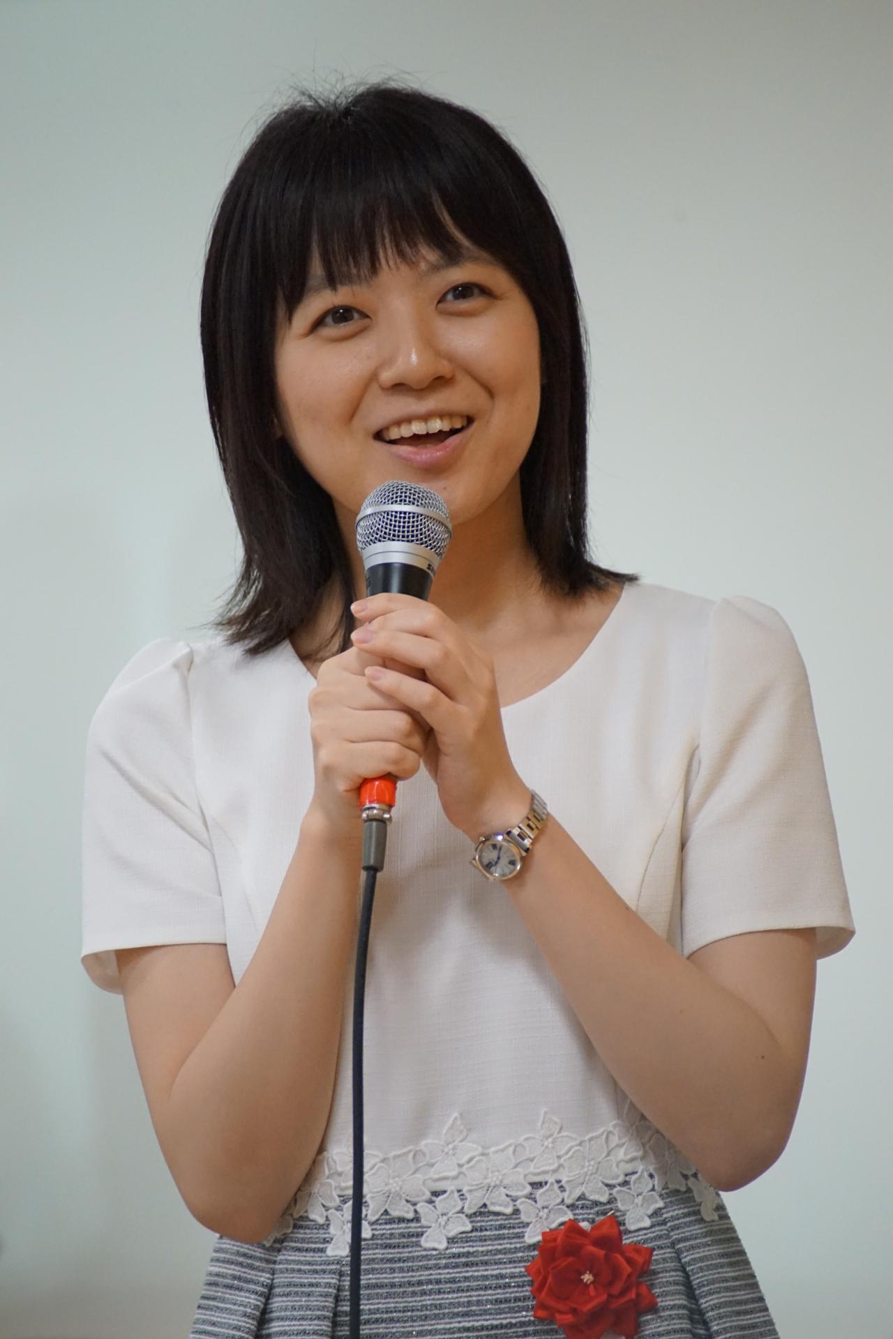 直江雨続 Twitterren 聞き手を務めた熊倉紫野女流初段 そういえば 熊倉さんは先日の札幌東急将棋まつりにも出演されていましたね Http T Co Kfpf7jczsd Twitter