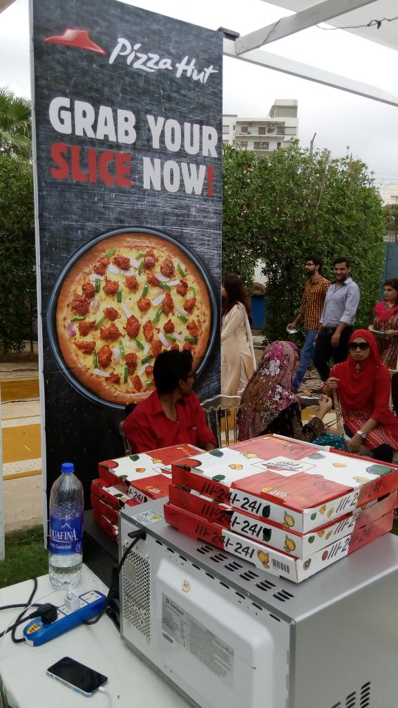 Umairmirza's tweet image. Seriously don't waste your day watching TV or sleeping #PakFest15 is quite fun . where : Alliance Francaise #PakFest