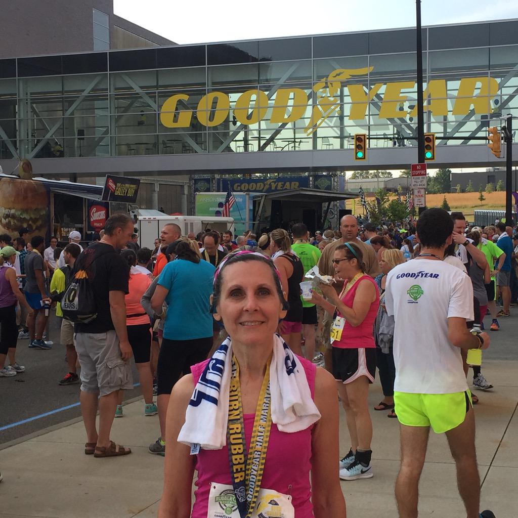 CindyPritt's tweet photo. Great time. 1:01:59 with a 9:40/mi pace! #AkronMarathon #runAkron http://t.co/DNjhZvwGpm