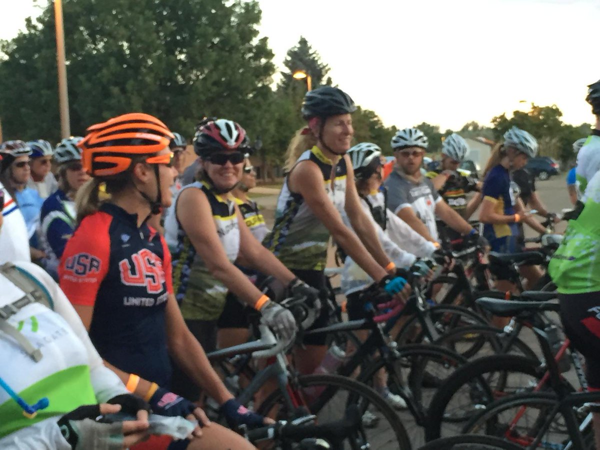 SignaramaFC's tweet photo. GO @runbikechick ! #tourdecureco 100 mile! http://t.co/4TldlrP6NX