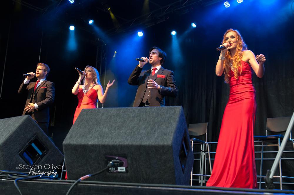 SteveOPix's tweet photo. Fabulous performance from @ANCORAUK @ShrewsFlowerShw http://t.co/voiYqfrtJT